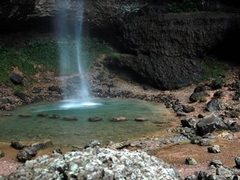 泾源老龙潭图片