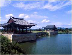 雁鸭池临海殿址图片