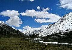 石卡雪山图片