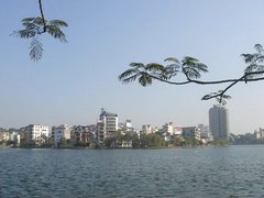 西湖 2006051514331150301