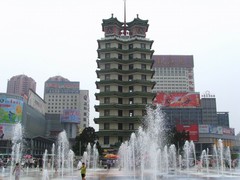 二七纪念塔图片