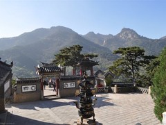 千山
