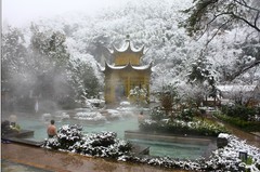知本温泉图片