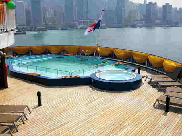 上海到 丽星邮轮双鱼星号香港-公海-香港1晚2日