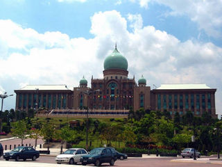 成都出发_ 新加坡-波德申-马来西亚4晚5日游 海