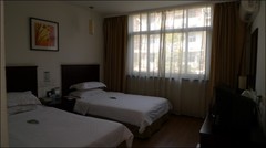 心族之旅酒店双标间