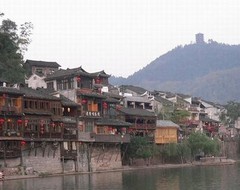 龚滩古镇图片