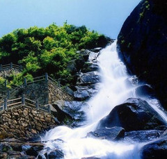 青山湖图片